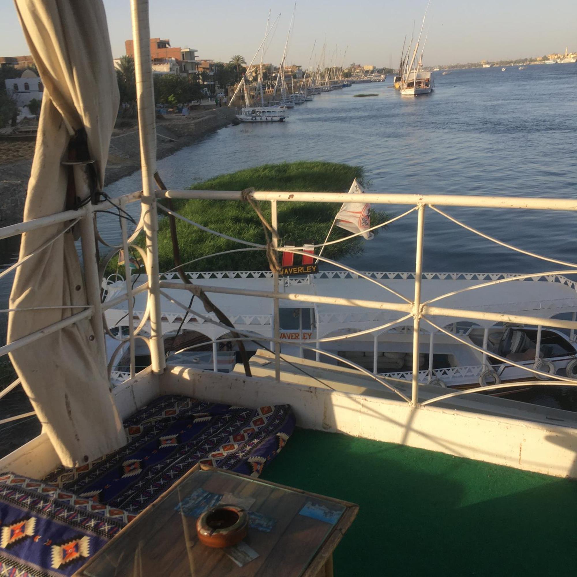 Hotel Moon Boat à Louxor Extérieur photo